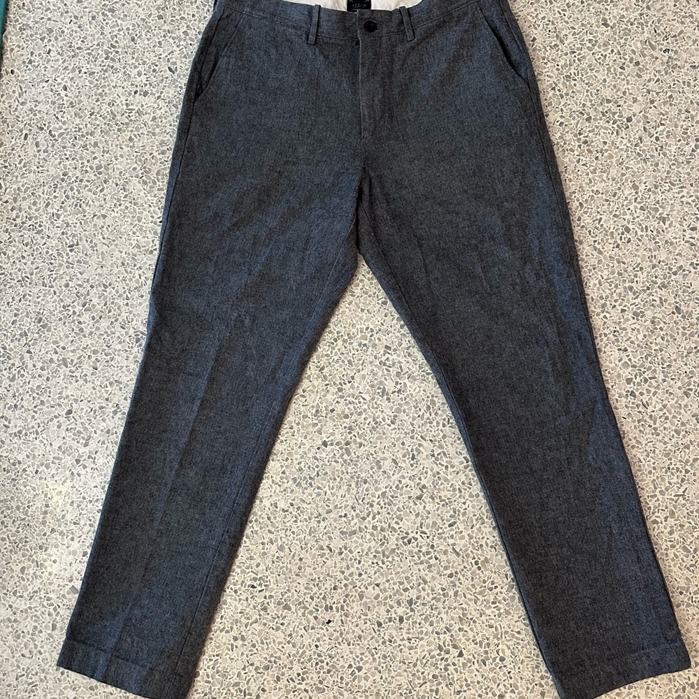 J.Crew Charcoal Men's Dress Pants • Classic Formal Trousers • Smart Workwear